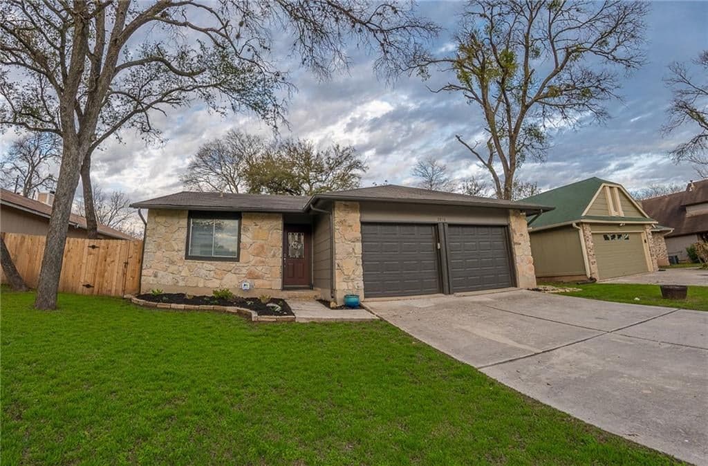 2818 Firecrest Dr