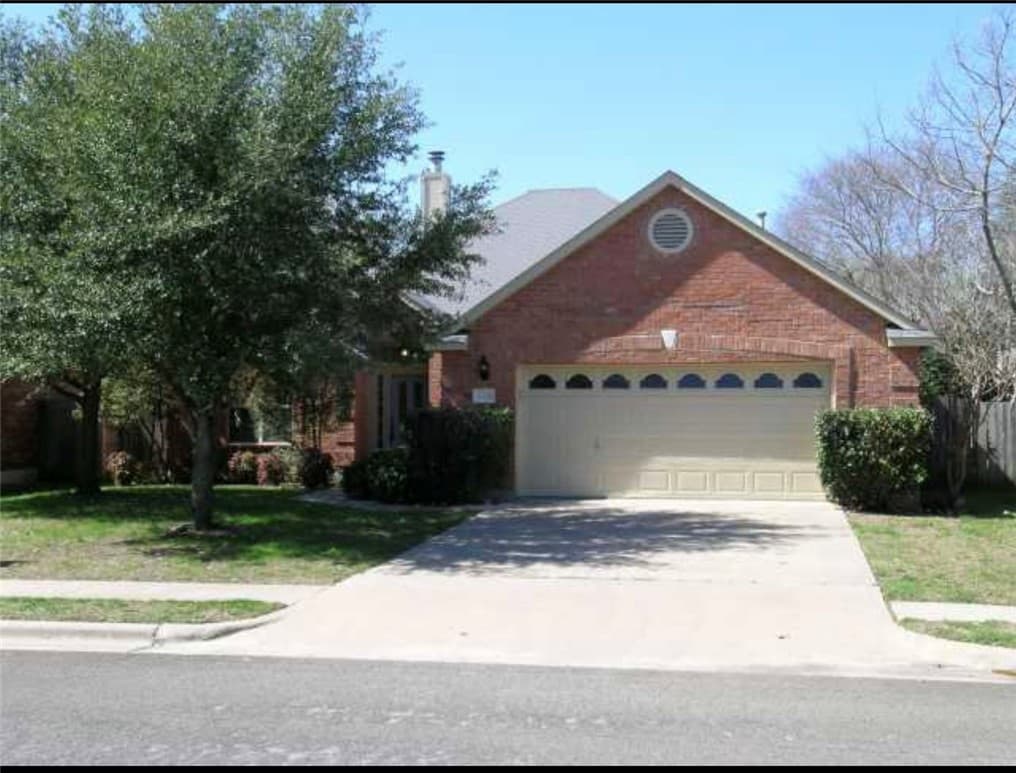 2318 Raintree Path