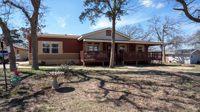 142 Triangle Acres