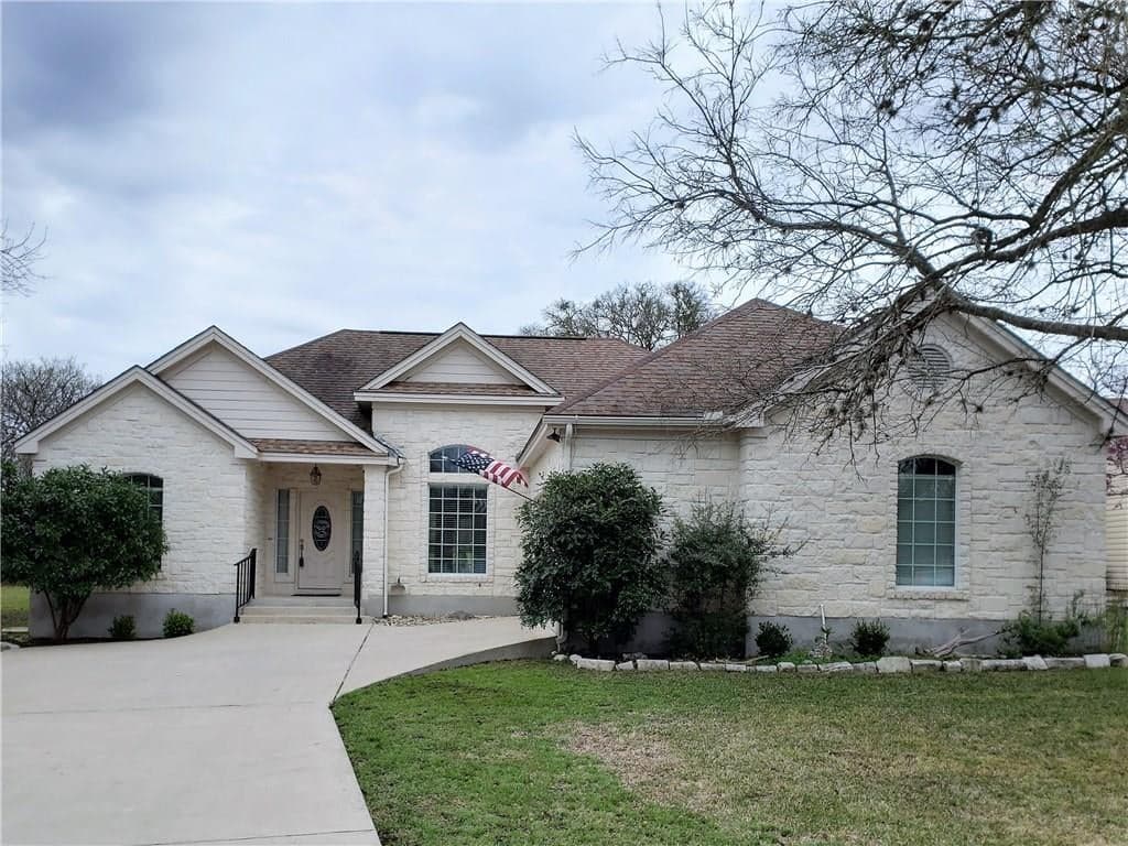 97 Brookhollow Dr