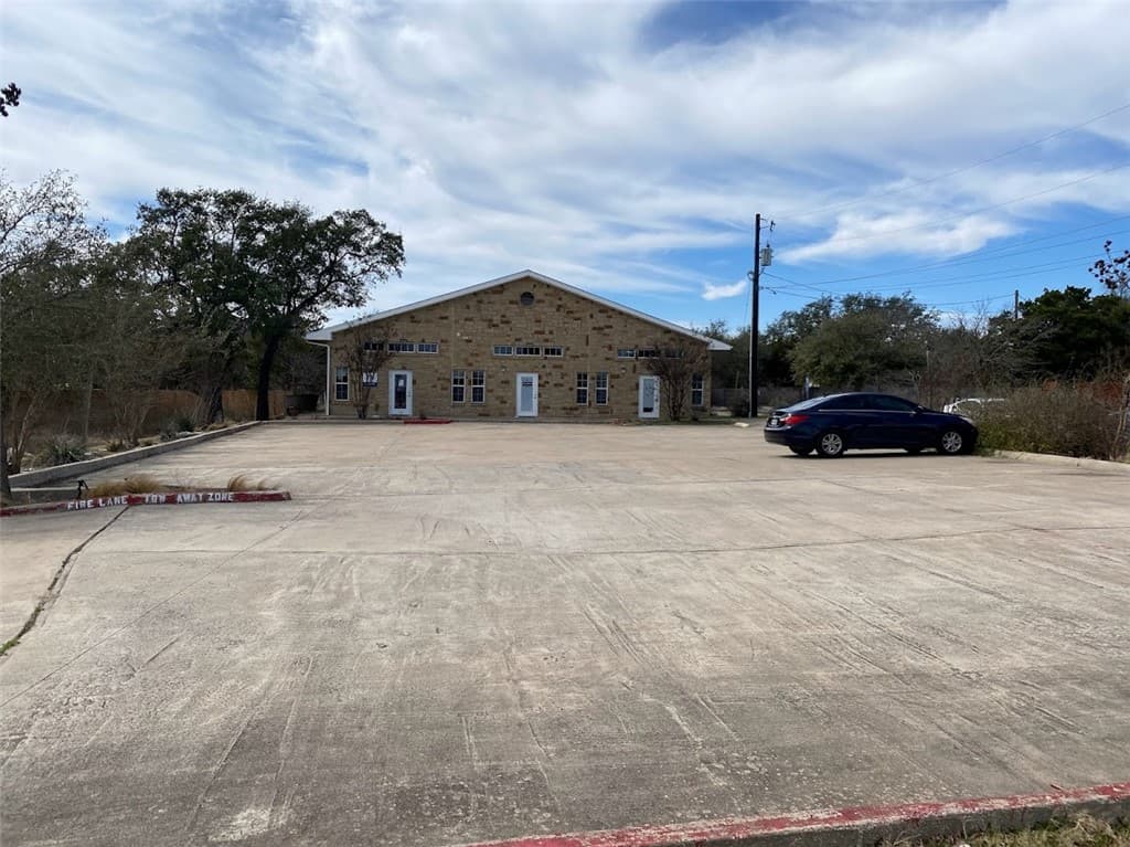 2501 S Bagdad Rd