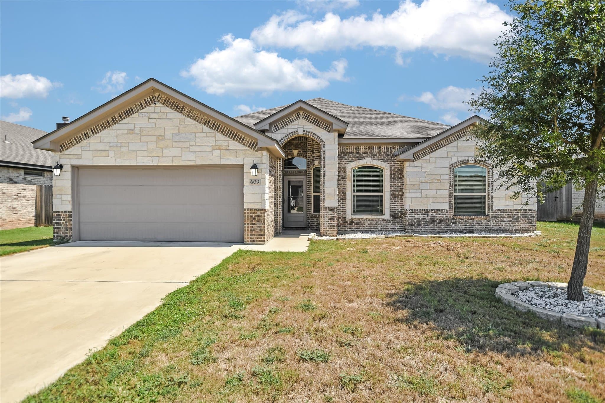 609 Holstein Dr