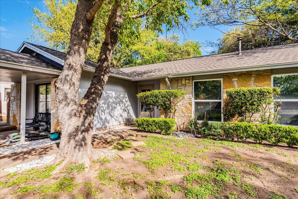 5004 Creek Bend Dr