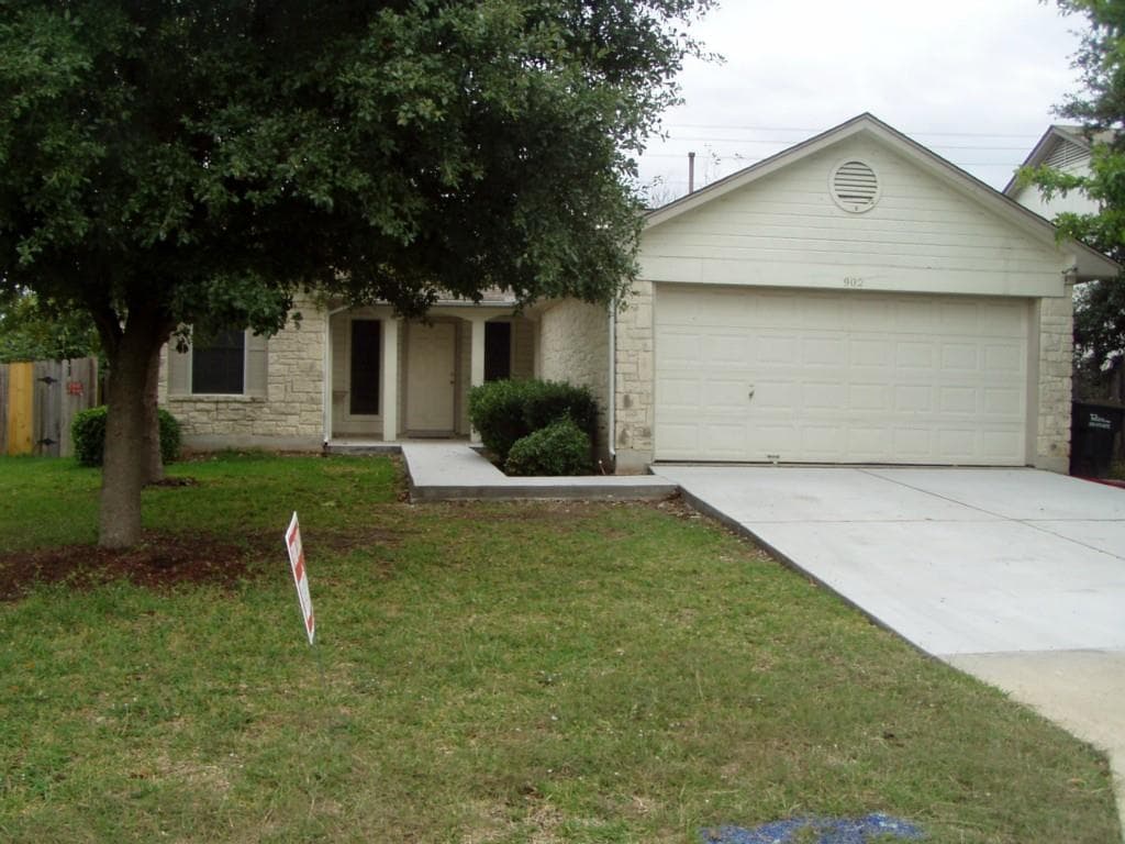 205 Caladium Dr