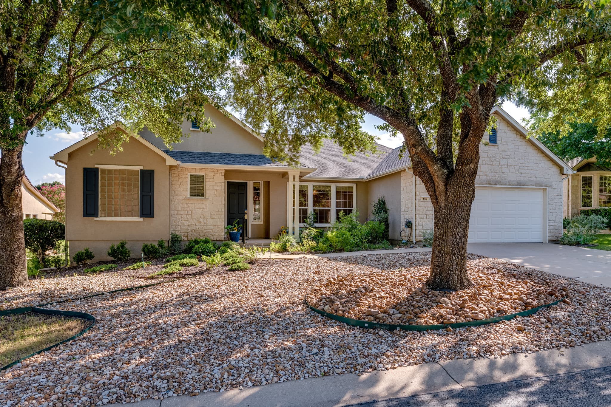 107 Lantana Dr