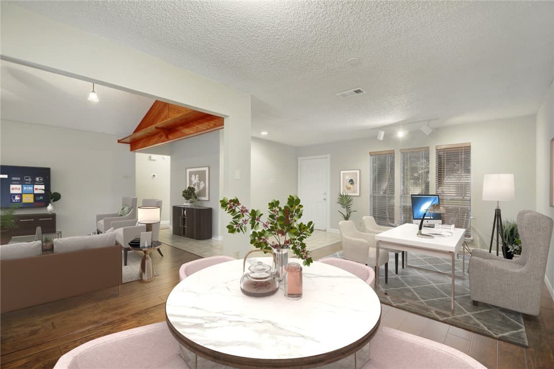 12000 Trianon Ln