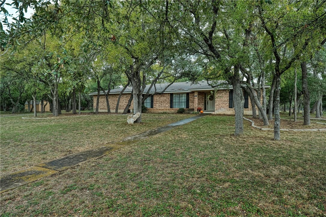 4003 Roble Cir