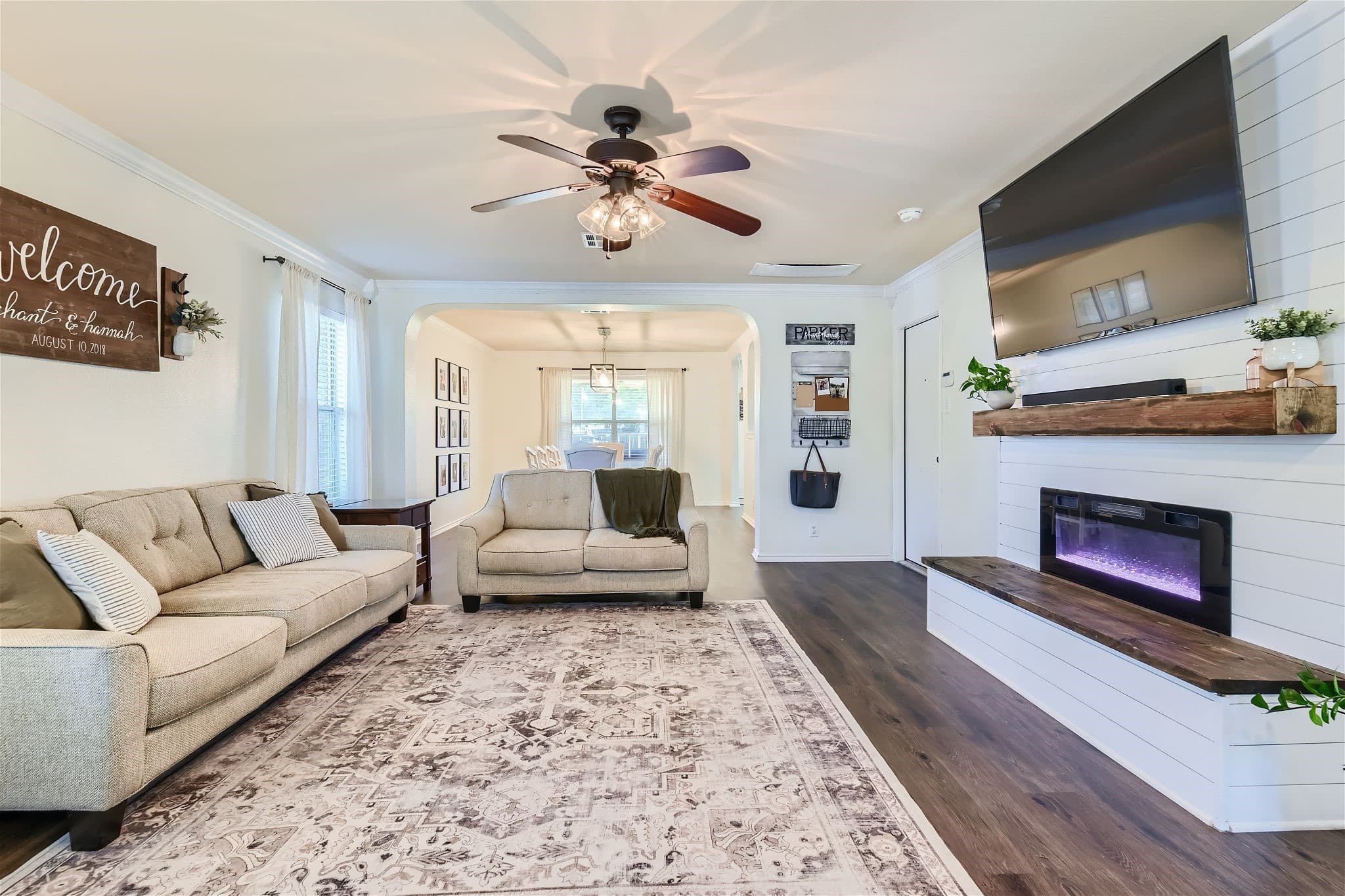 386 Tanager Dr