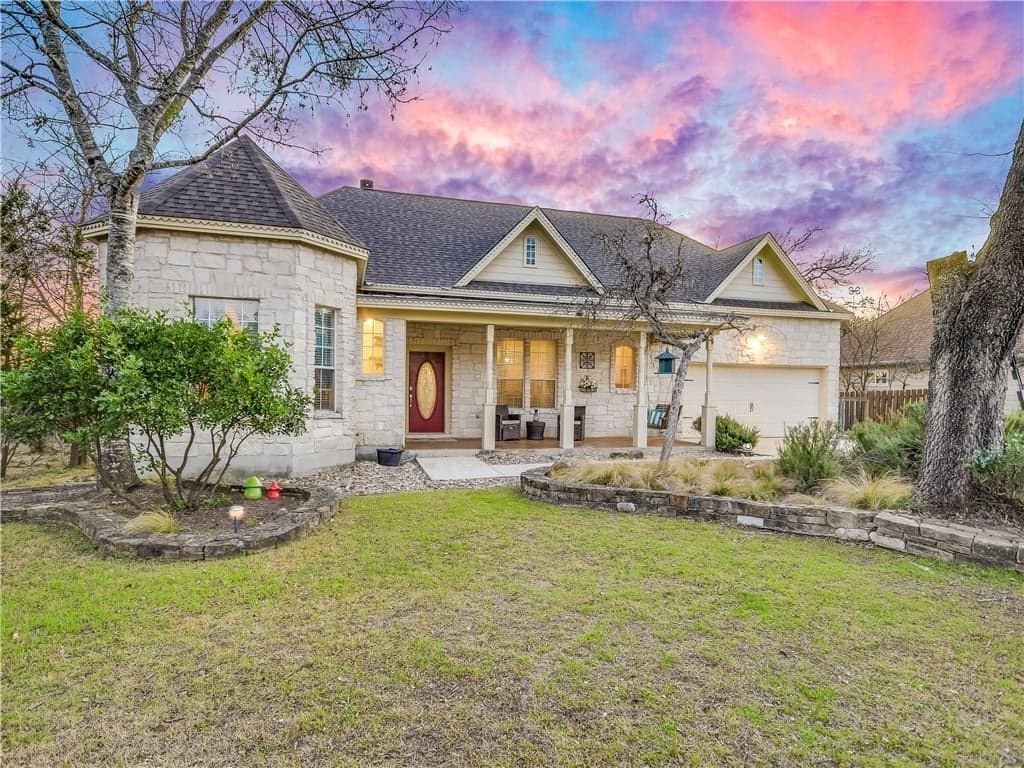 47 Whistling Wind Ln