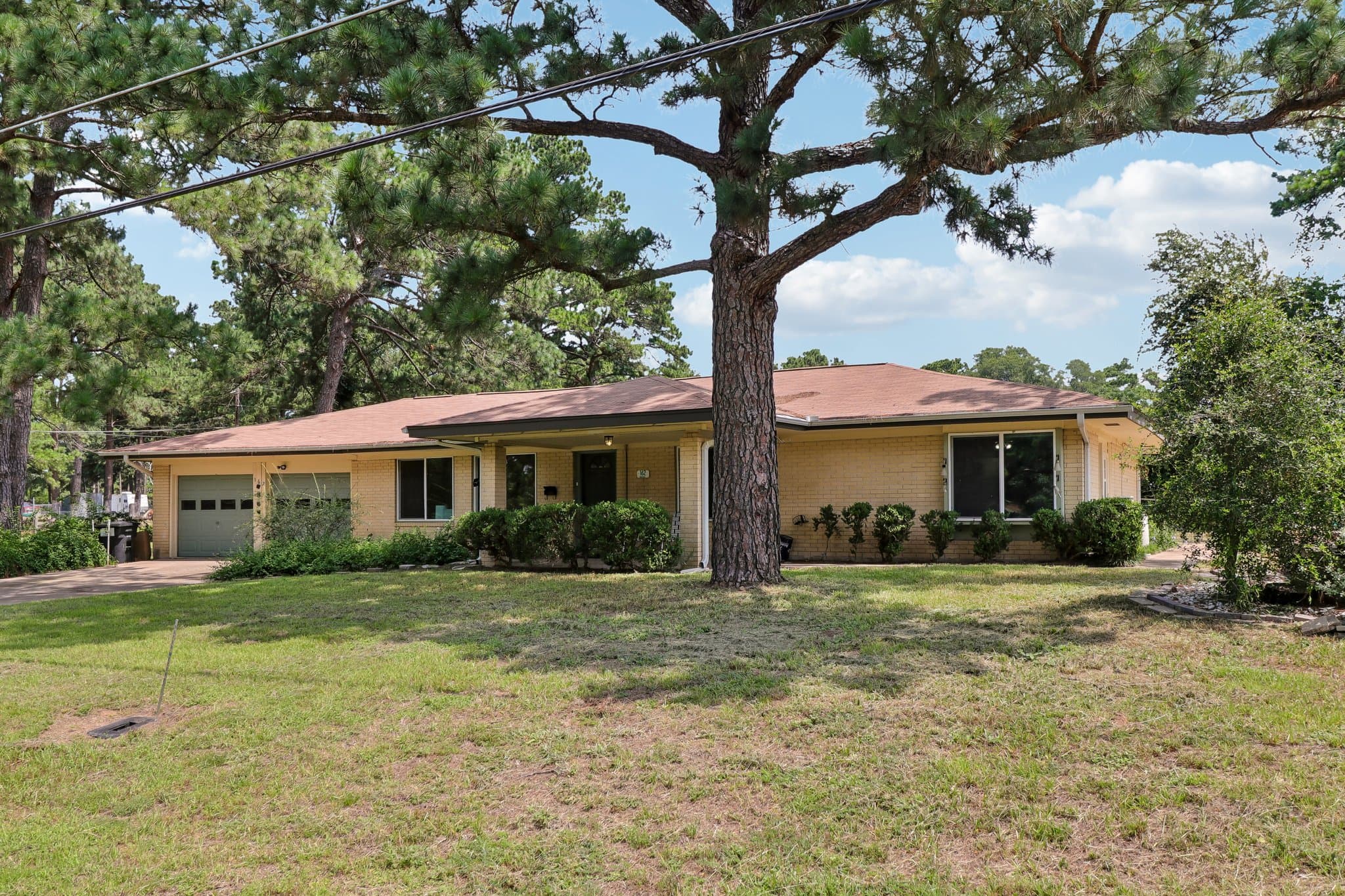 162 Indian Oak Dr