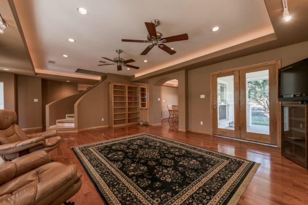 Main property image
