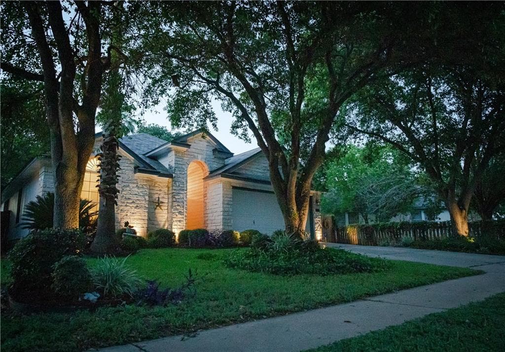 1520 Sundance Dr