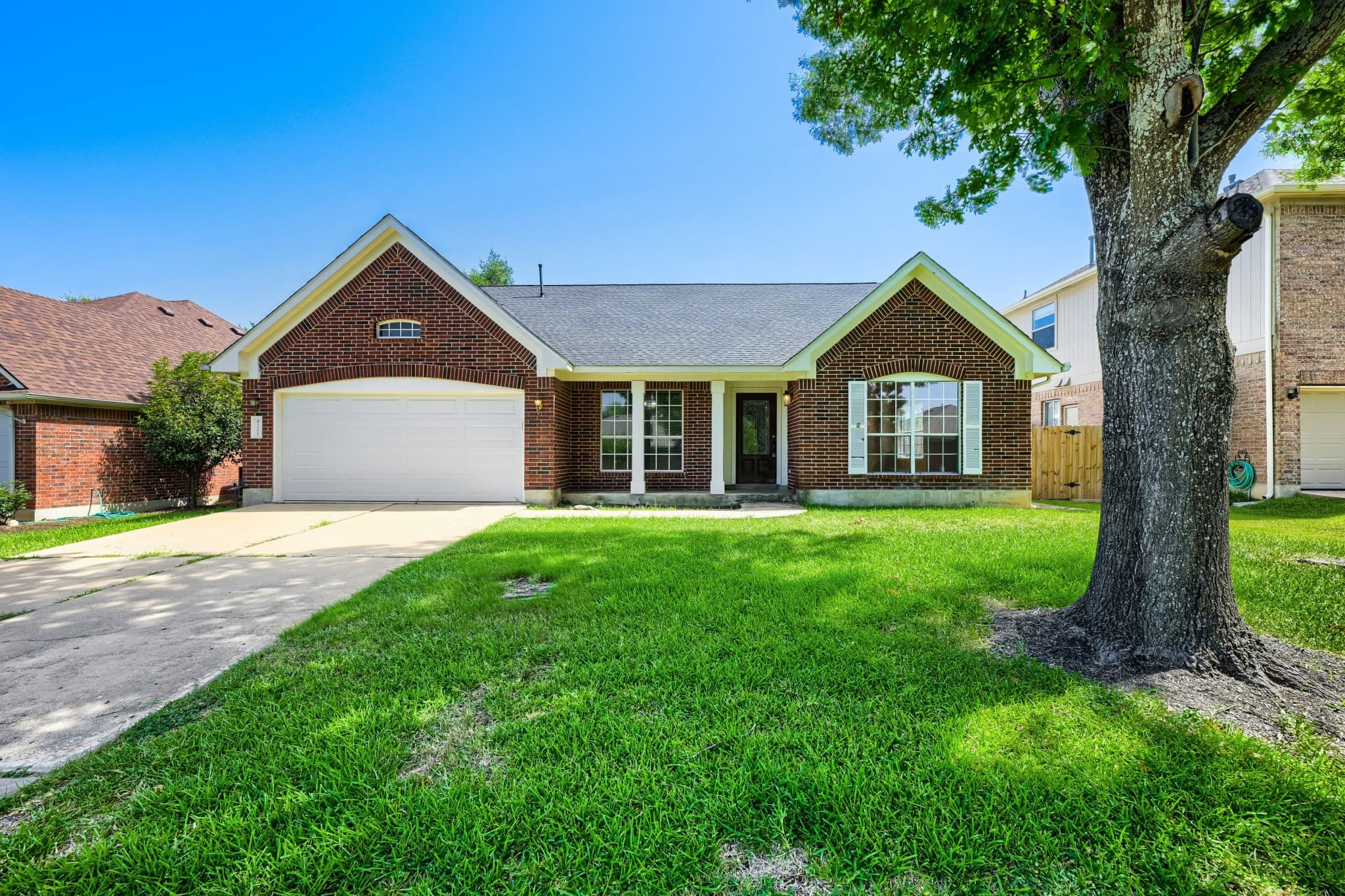 8221 Manx Dr