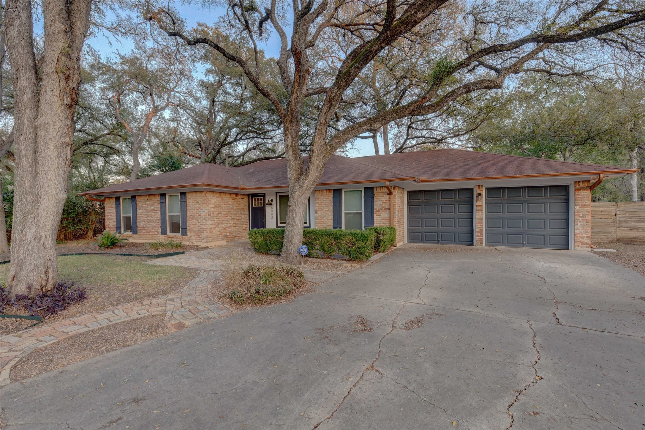 6003 W Gate Blvd