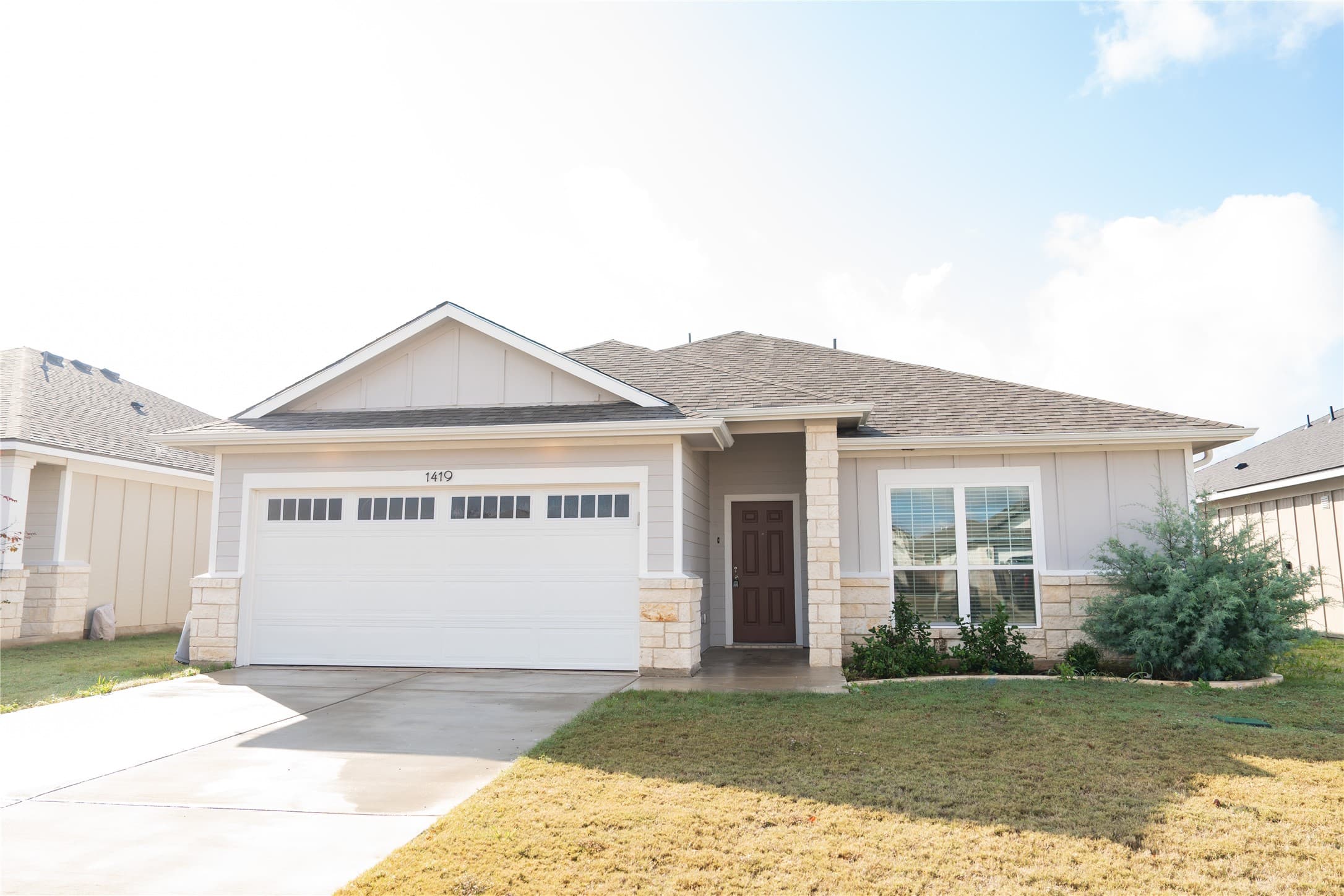 1419 Sideoats Ln