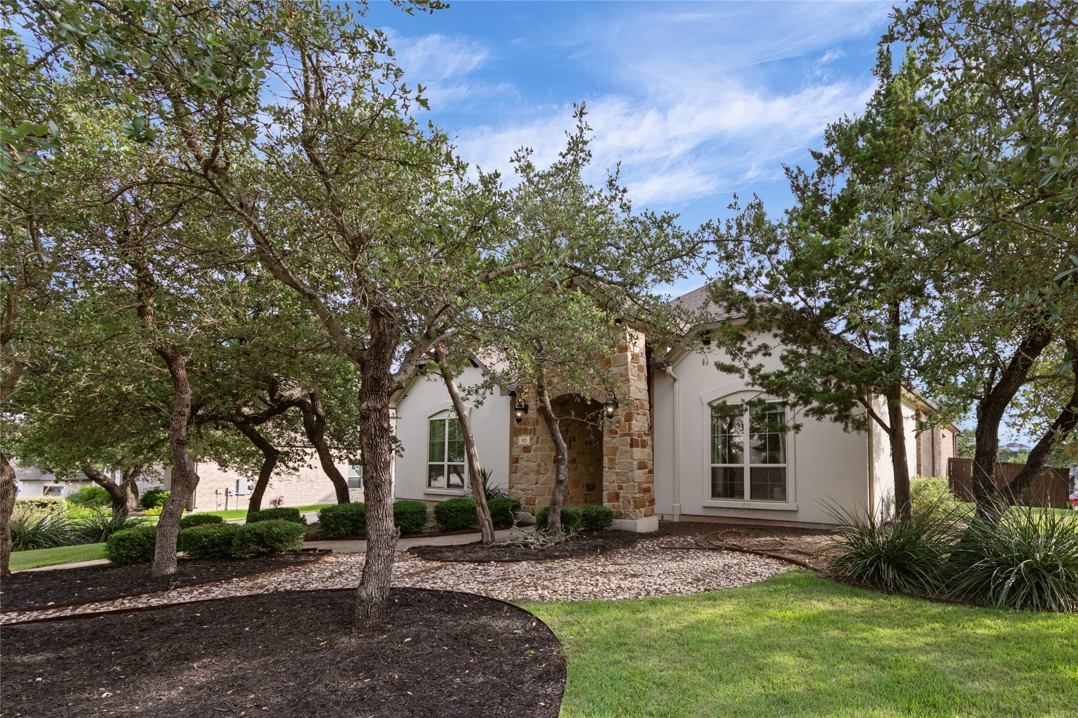 415 Bitterroot Ln