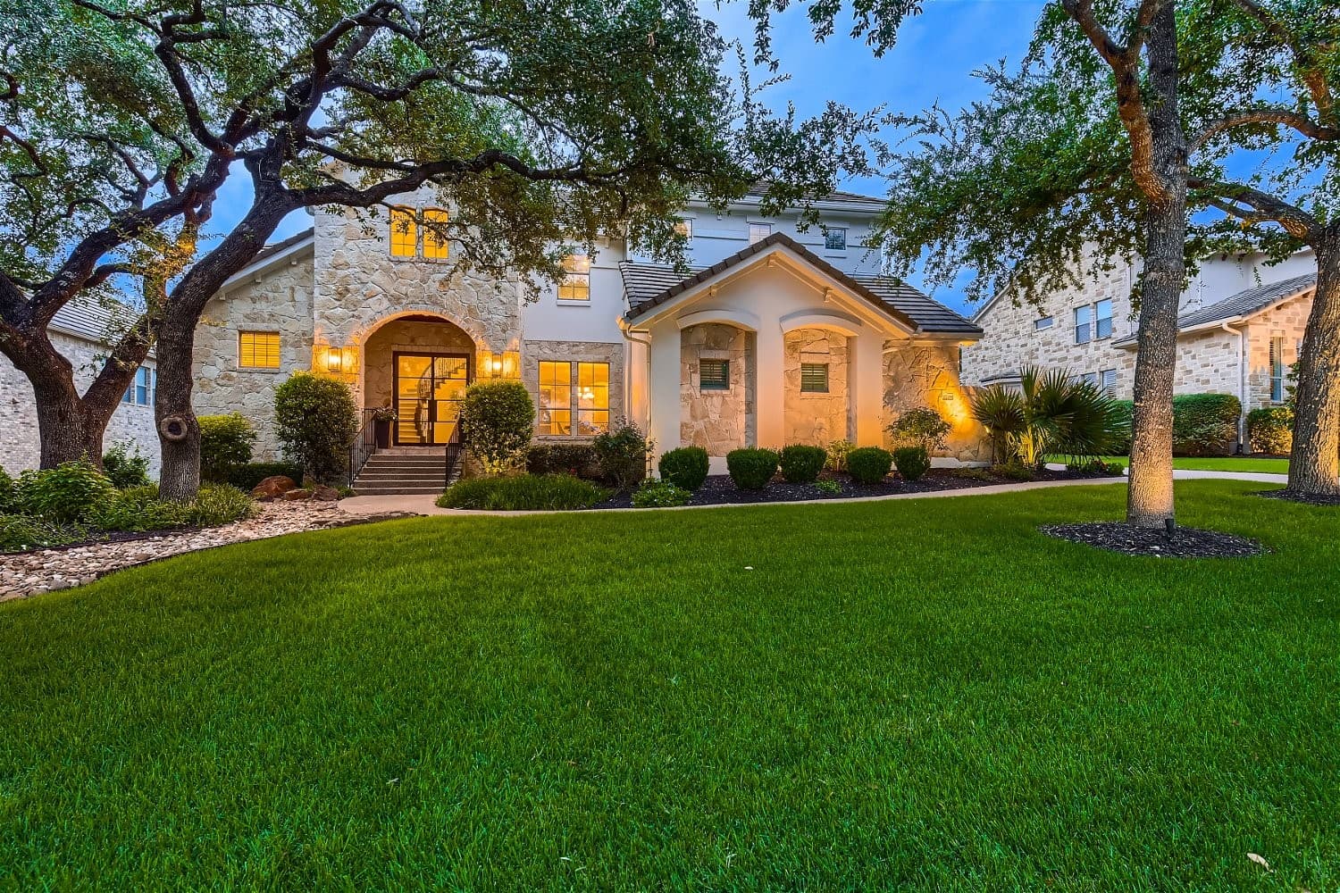 11708 Eagles Glen Dr