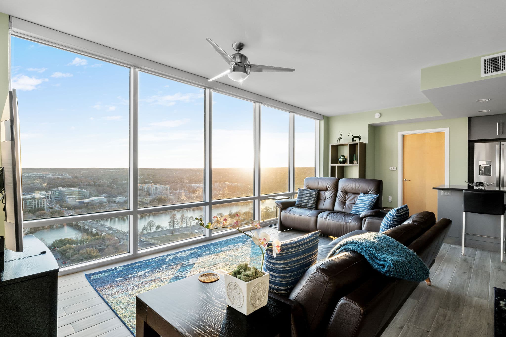 300 Bowie St Apt 2602