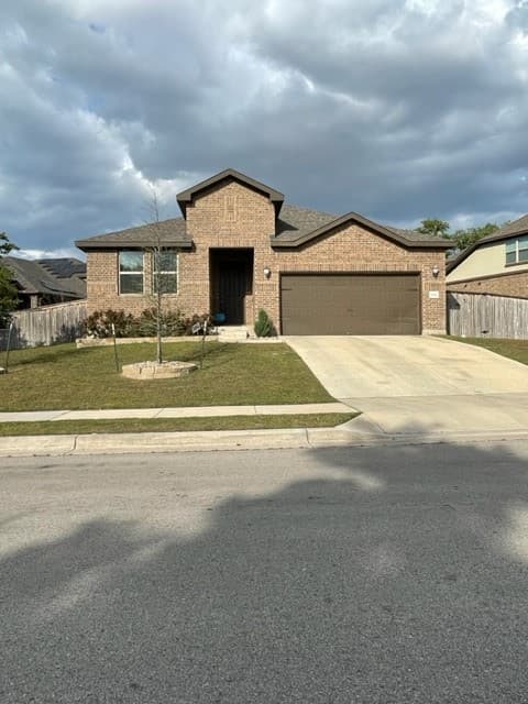 2220 Abilene Ln