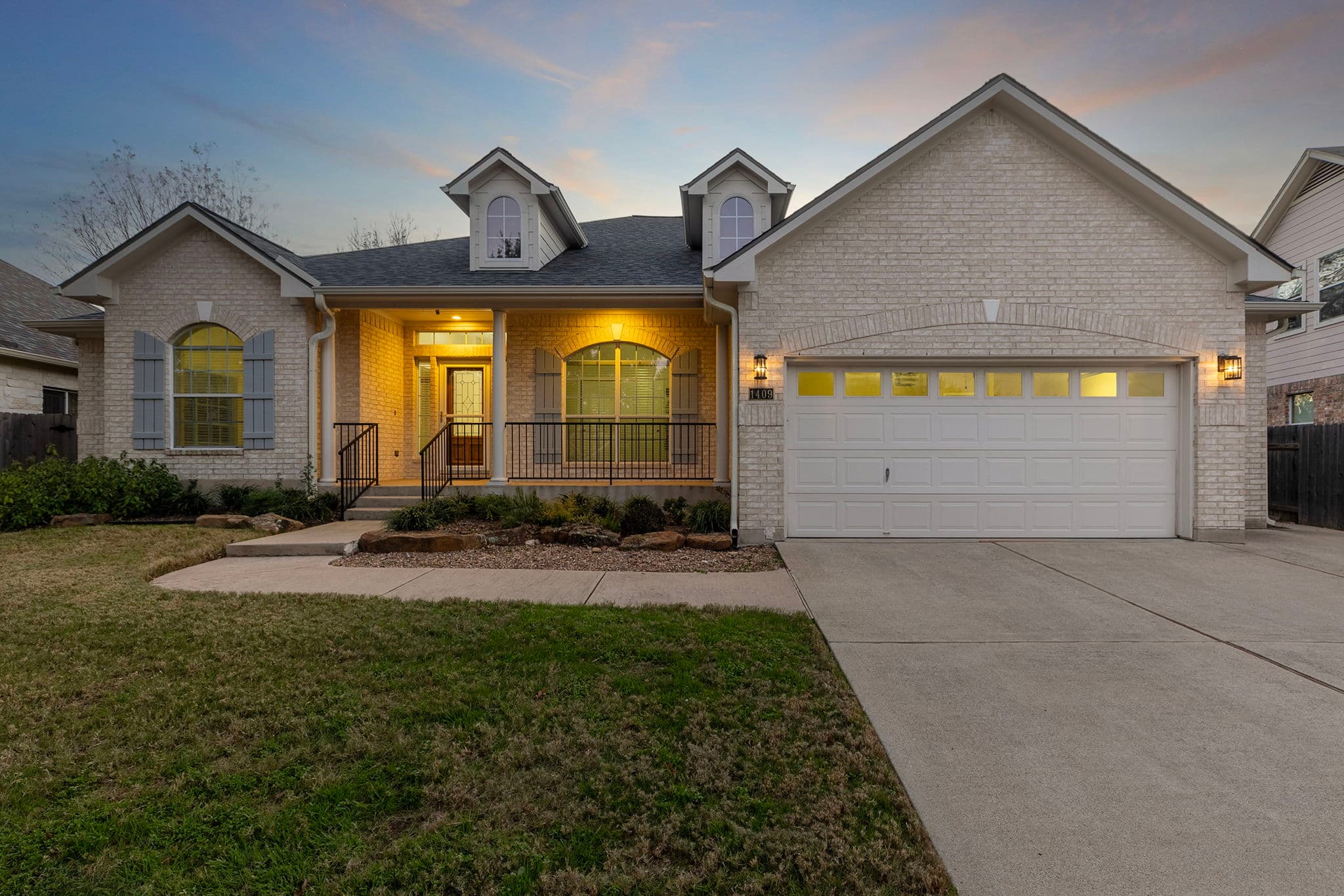 1409 Payton Falls Dr