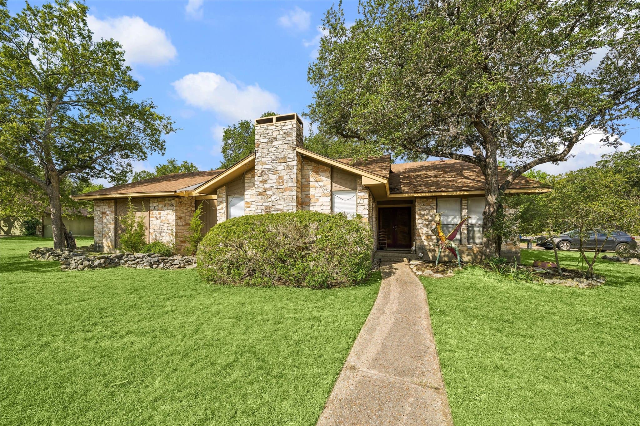 7115 Danwood Dr