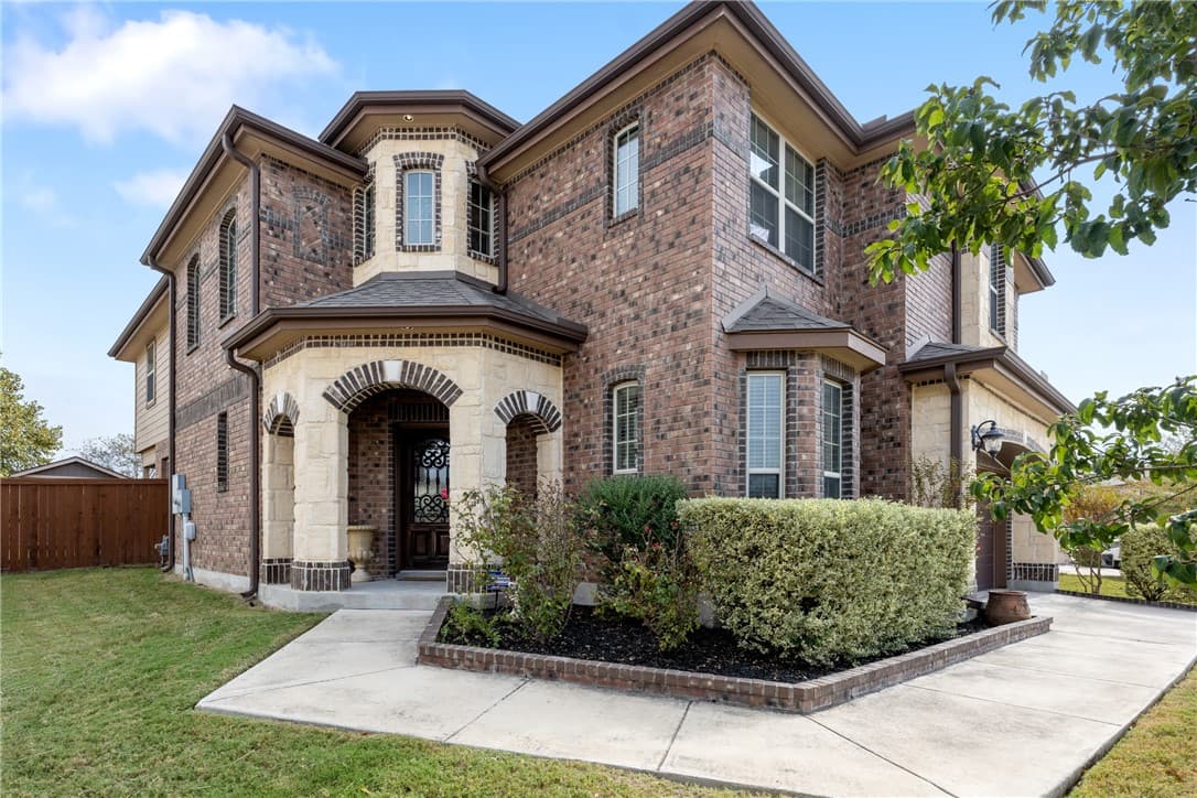 940 Easton Dr
