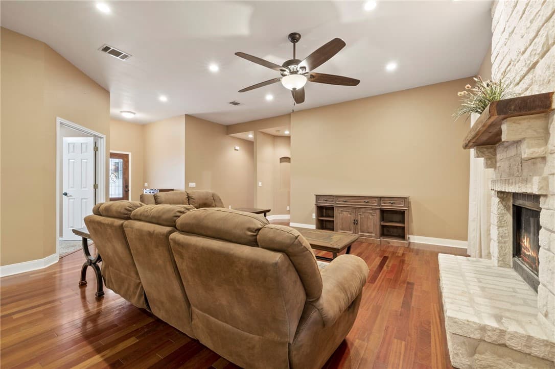 Gallery image 5