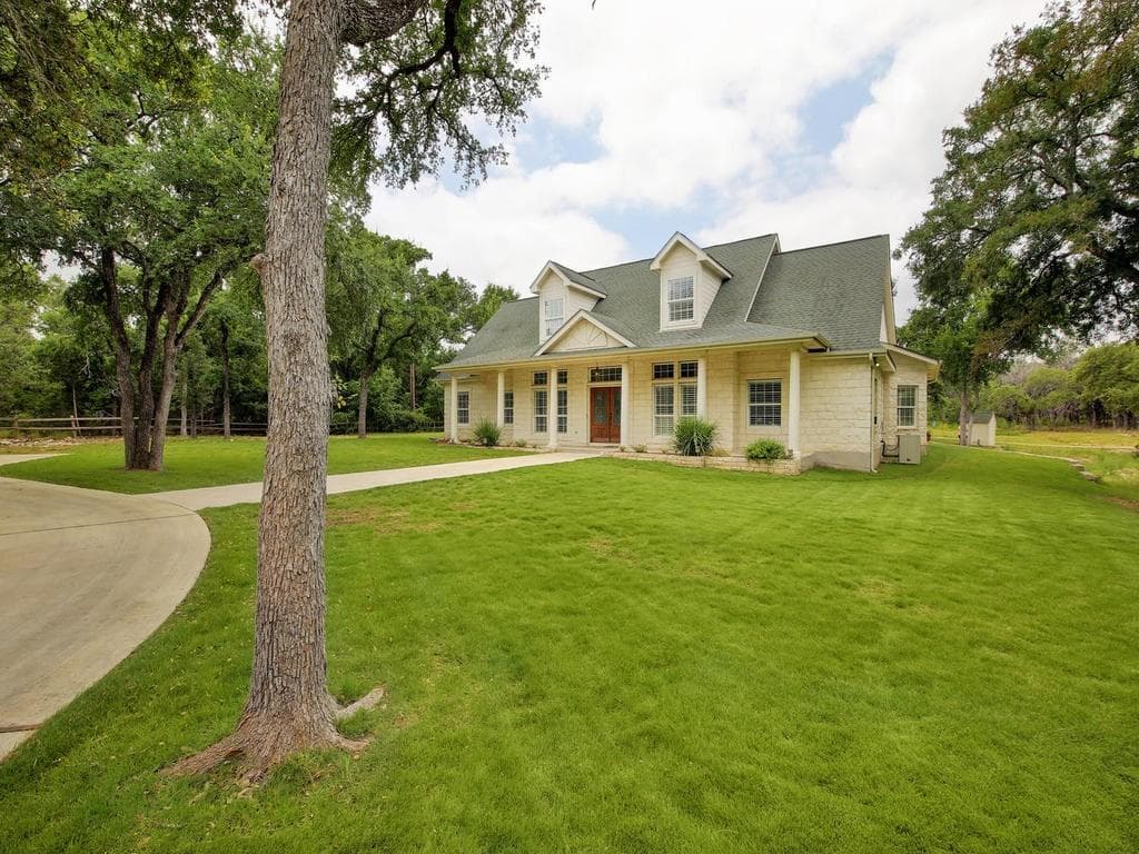 135 Woodland Trl