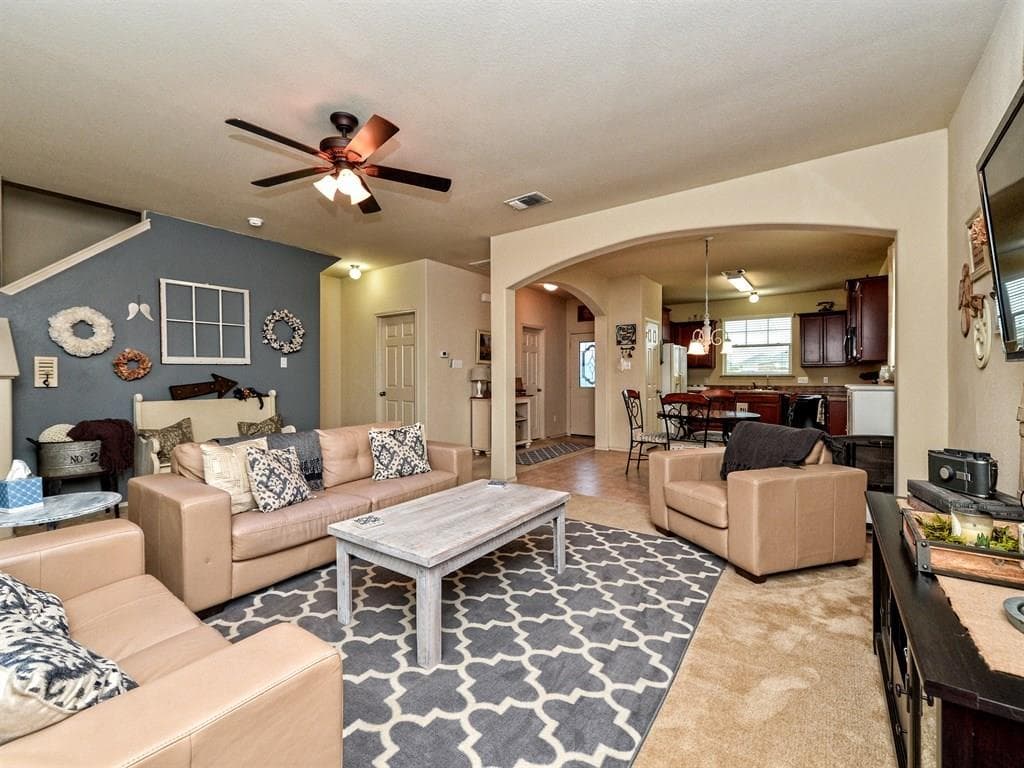 424 Amber Ln