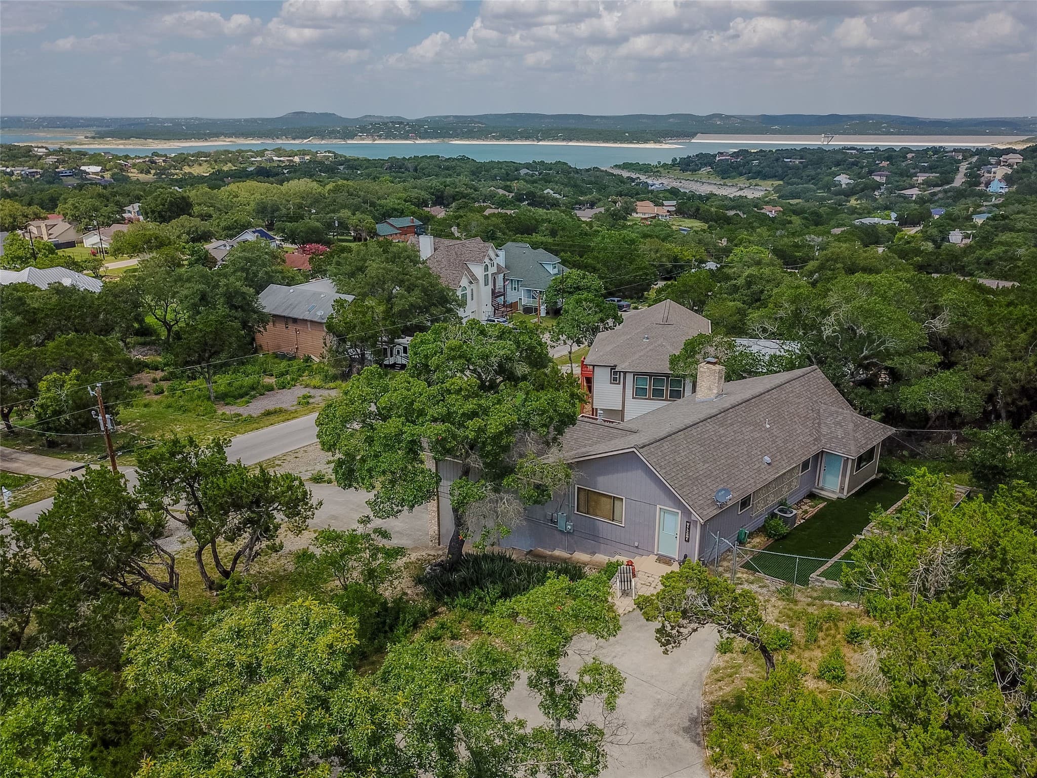 572 Barbara Dr
