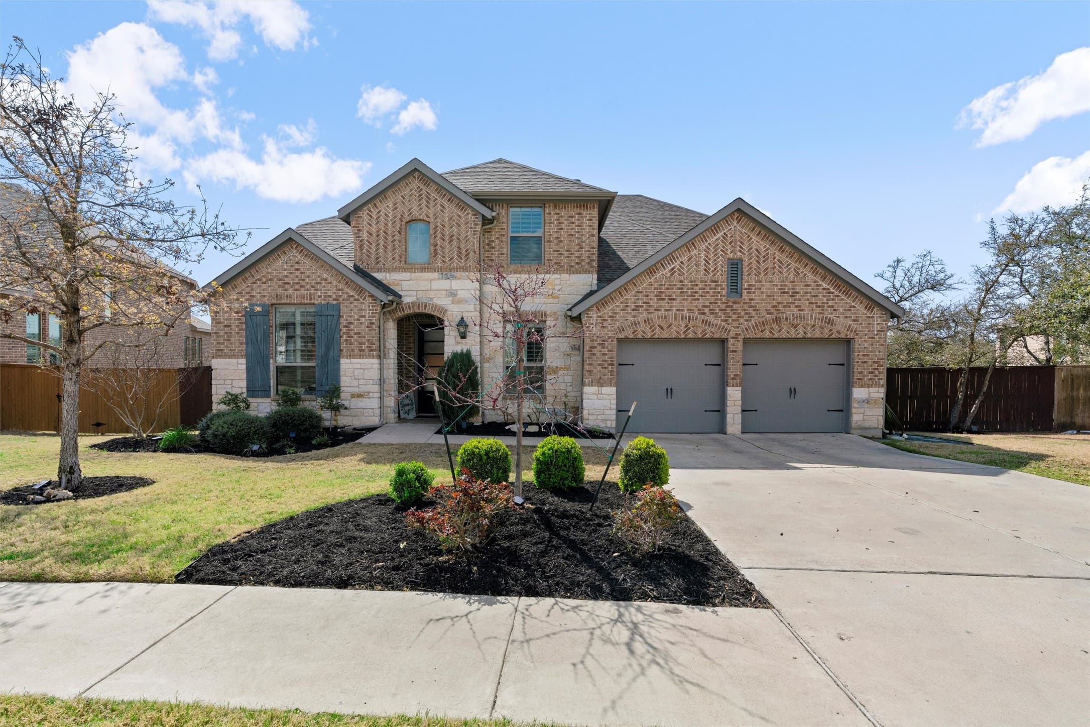 221 Fort Richardson Dr