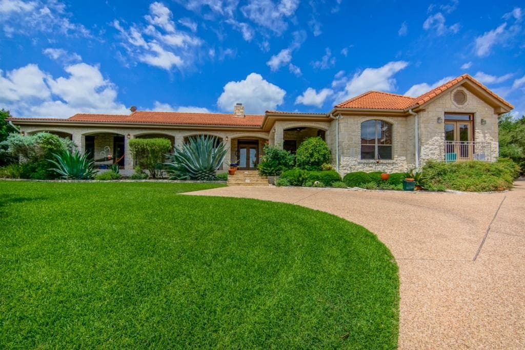 40 Autumn Oaks Dr