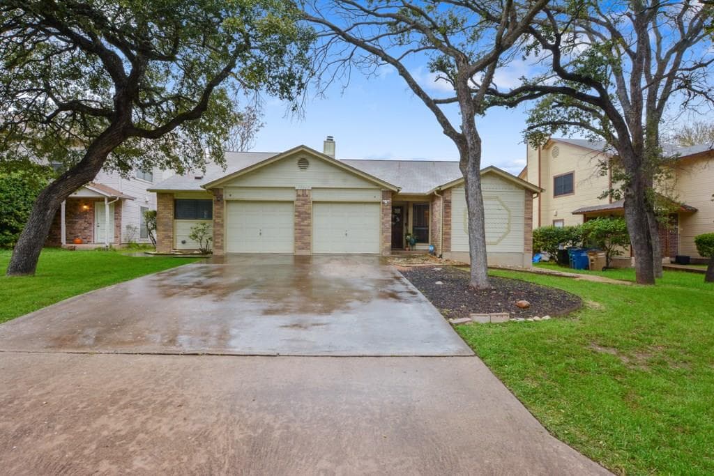 13347 Water Oak Ln
