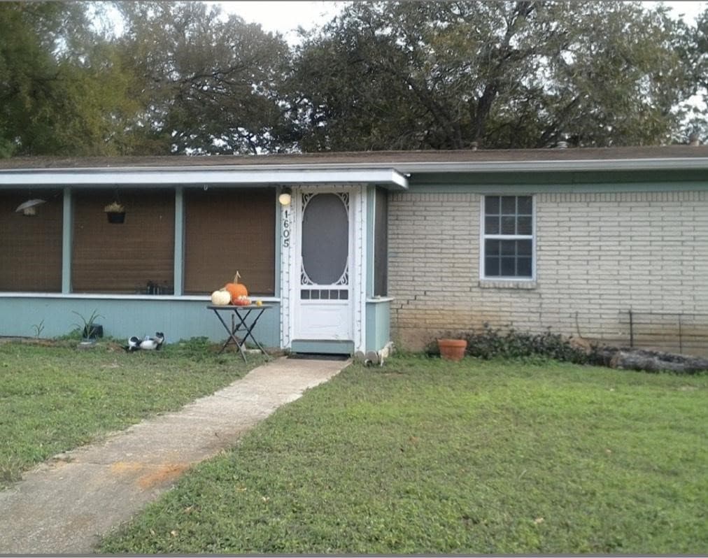 1605 Elmira Rd