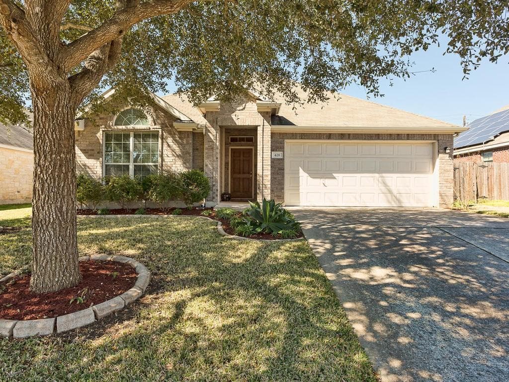 428 Racetrack Dr