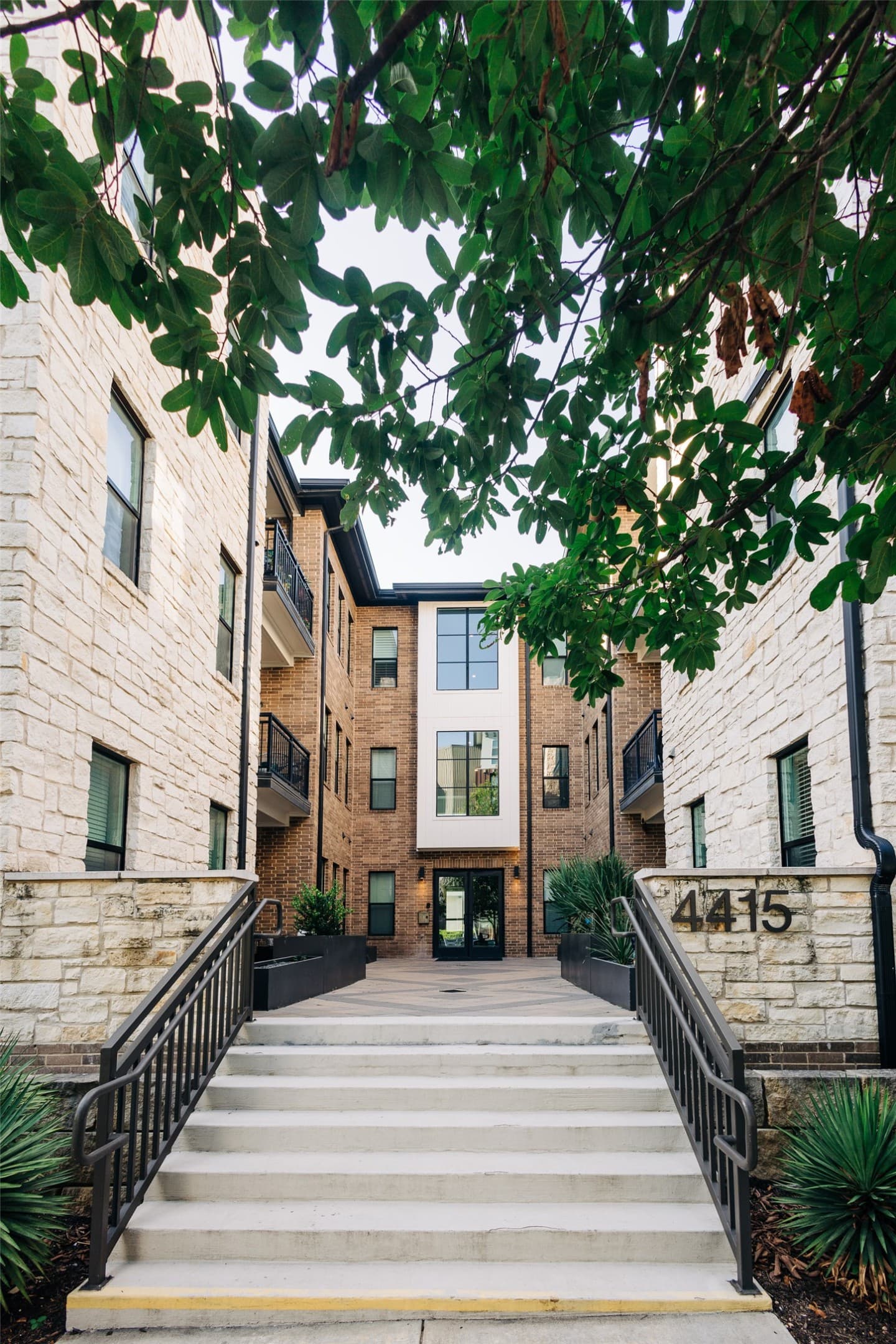 4415 Jackson Ave Unit 4306