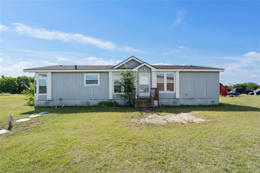 240 Mustang Creek North Loop