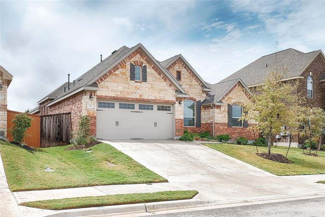541 Blue Agave Ln