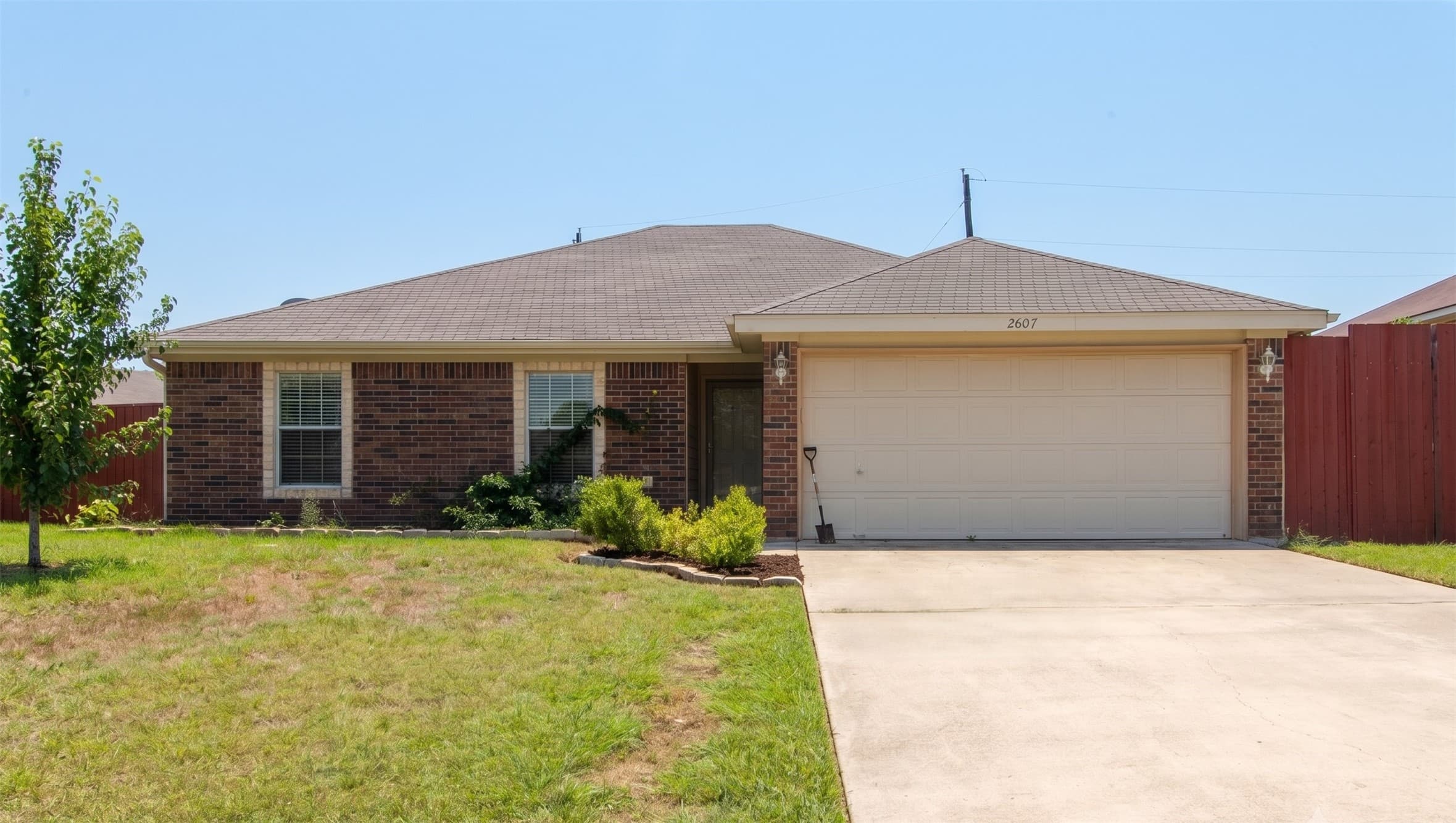 2607 Curtis Dr