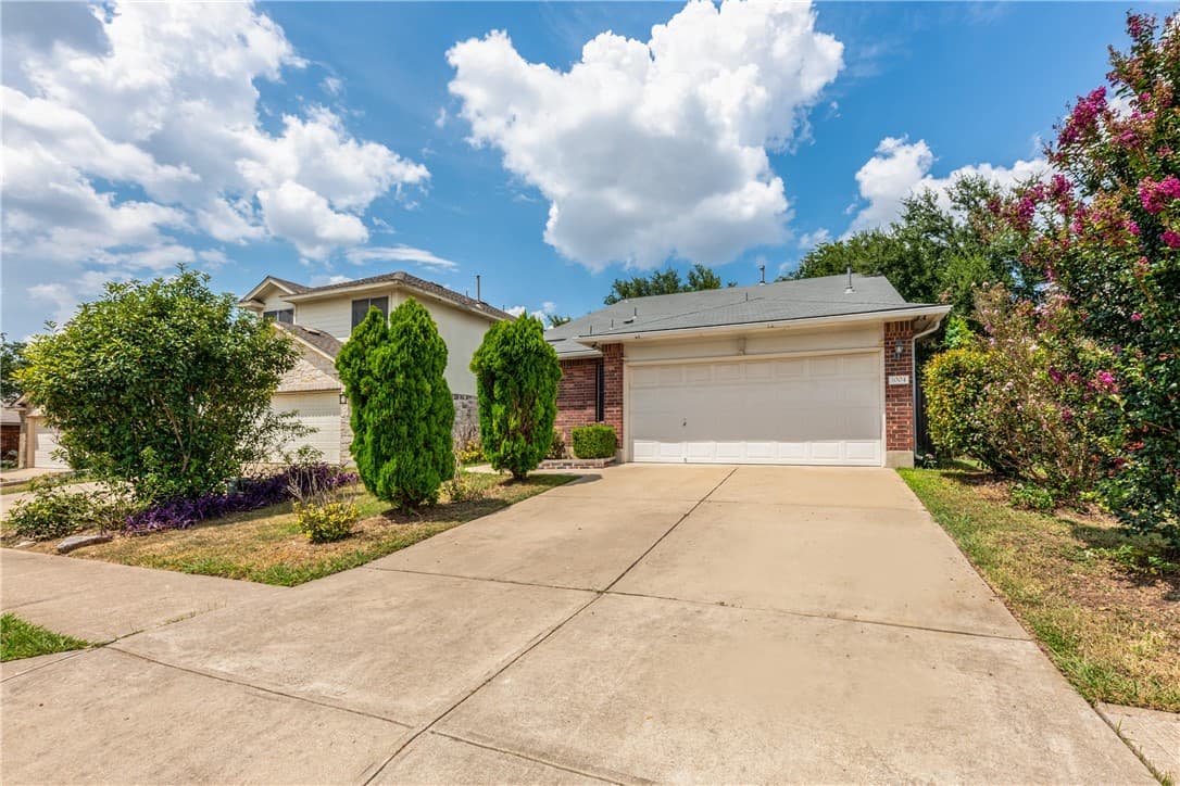 1004 Sweet Melissa Dr