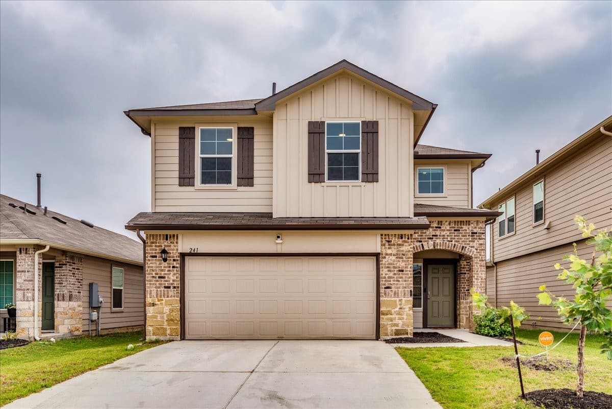 241 Calgary Ln