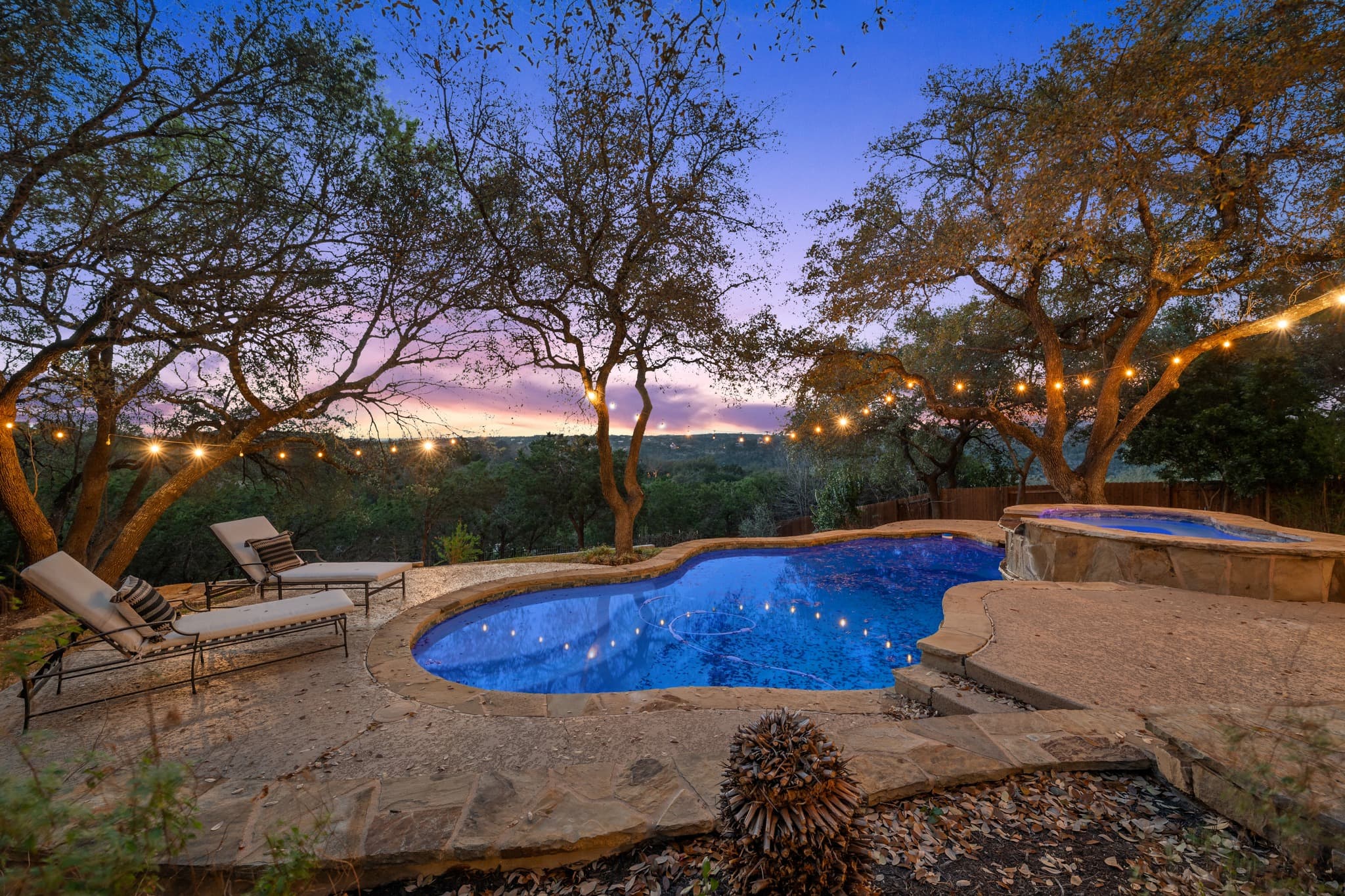 13601 Montview Dr