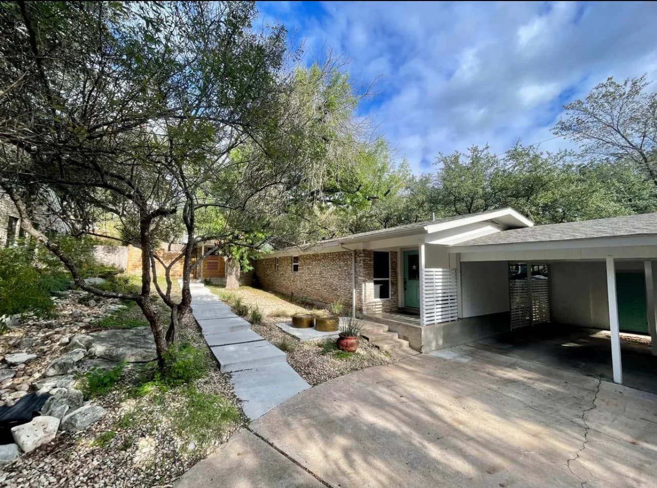 Main property image