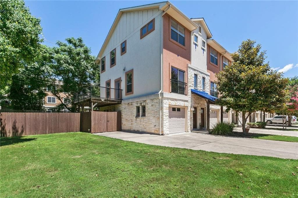 13420 Lyndhurst St Apt 308