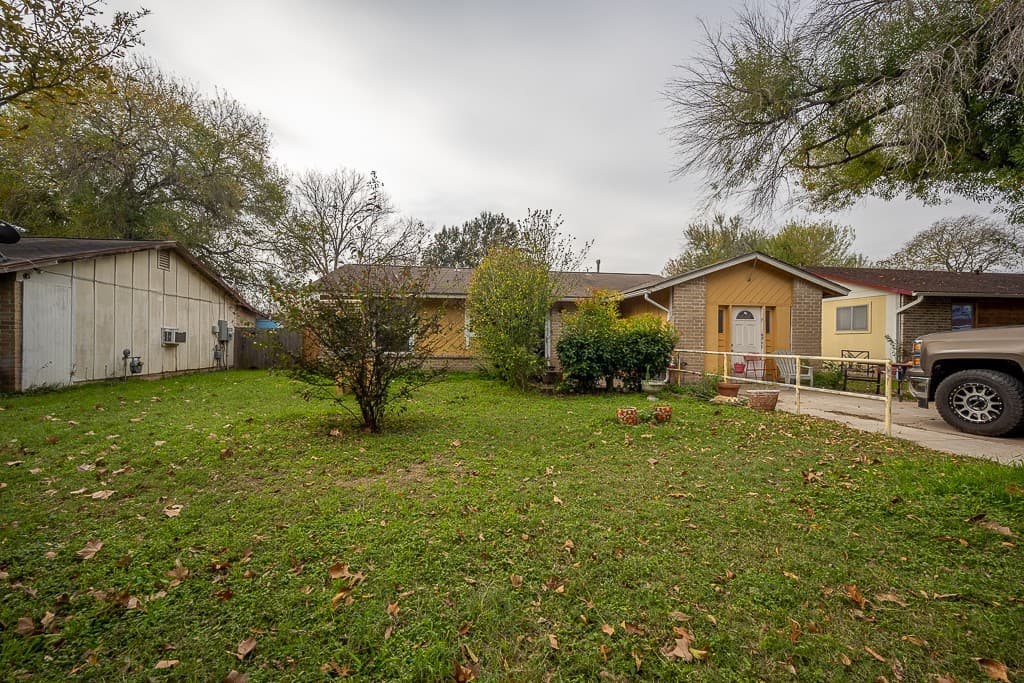 5409 Hibiscus Dr