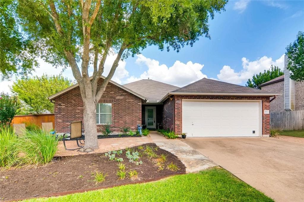 1832 Chino Valley Trl