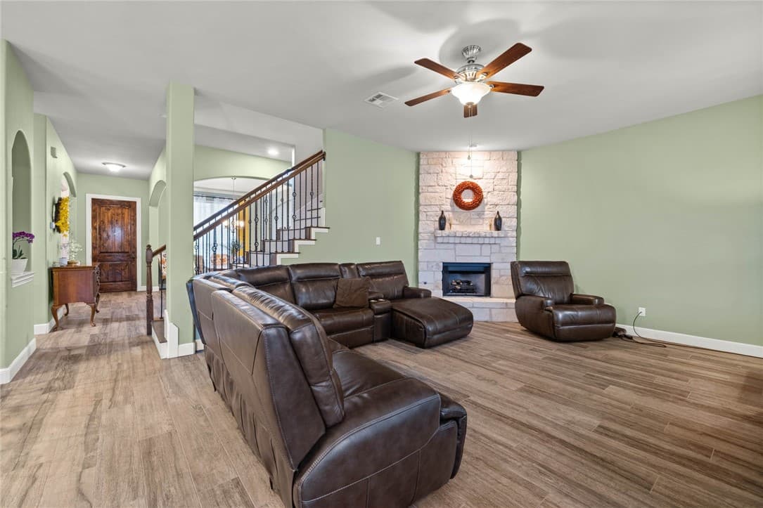 Gallery image 2