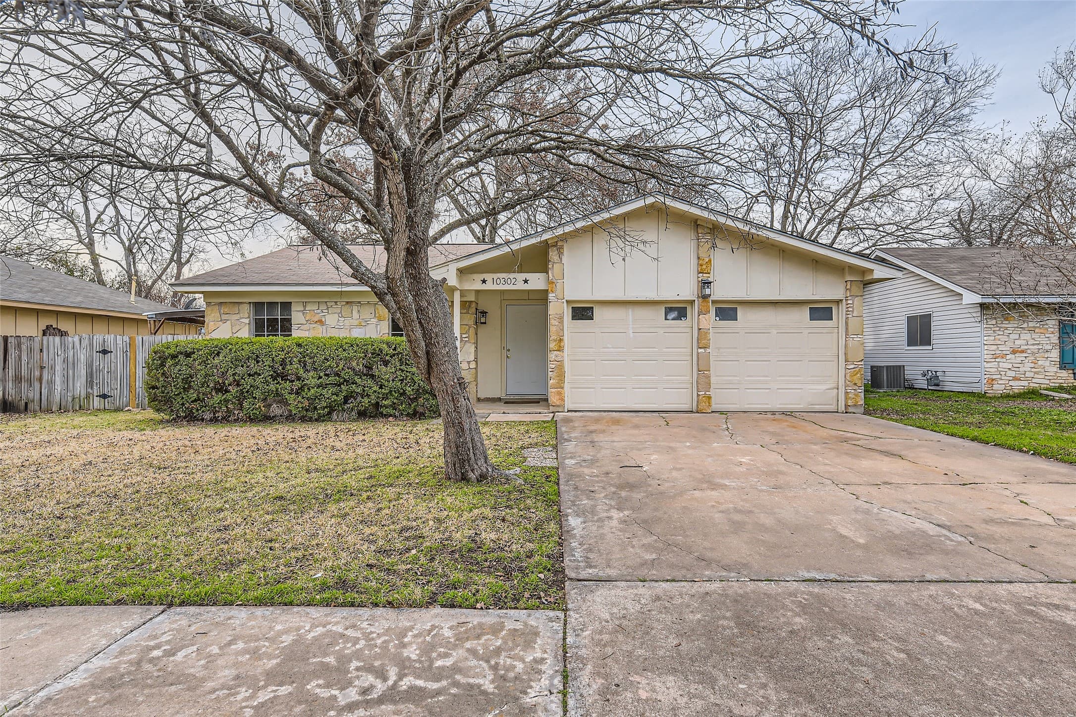 10302 Leaning Willow Dr