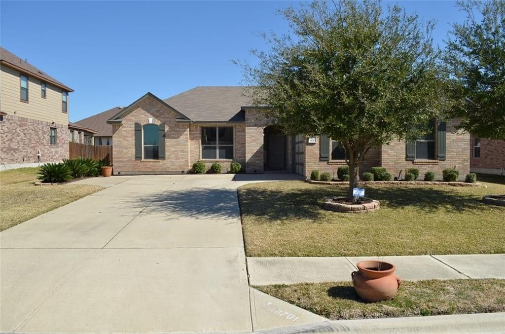 Main property image