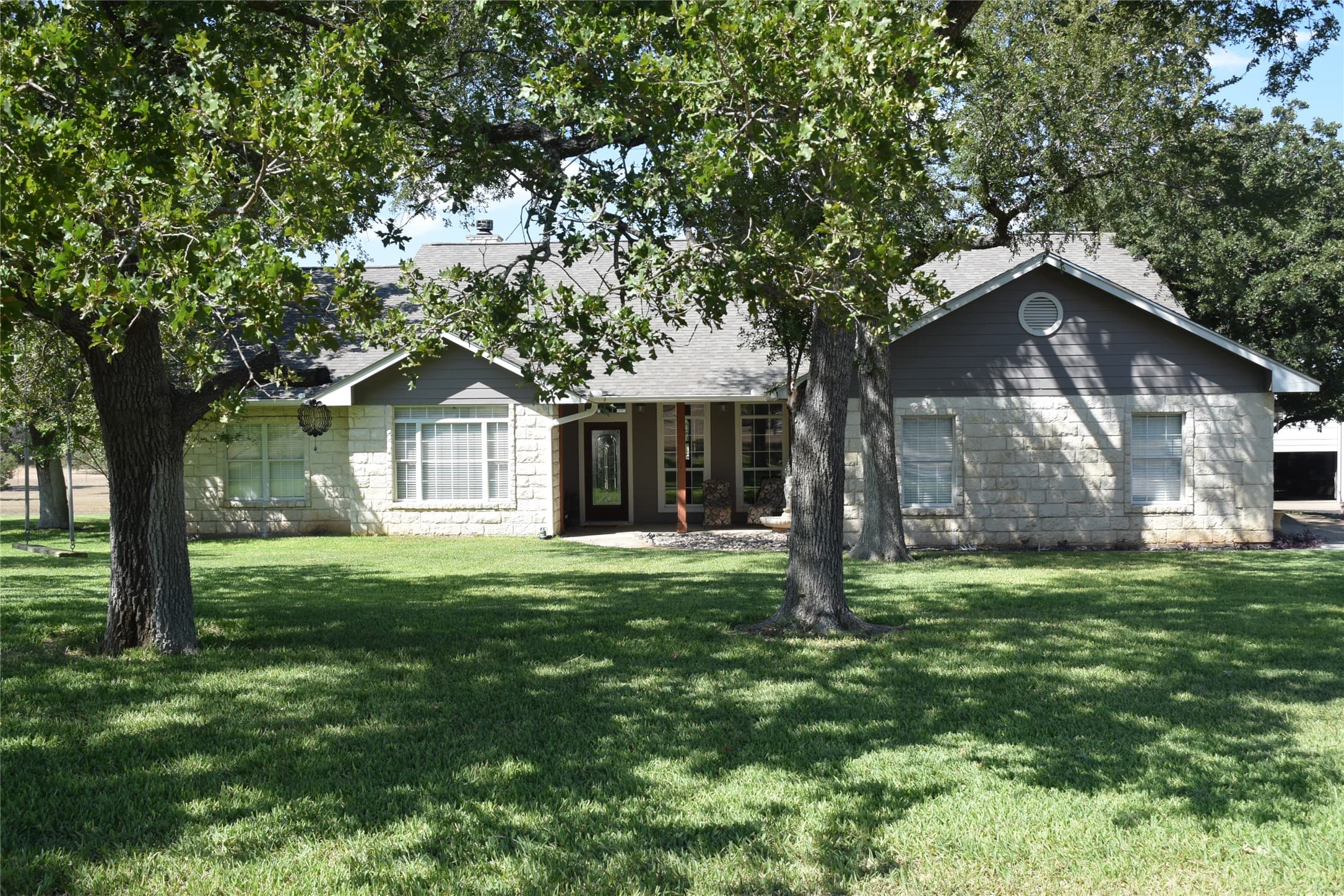 2116 County Road 403
